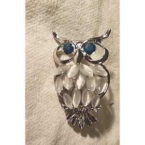 Silvertone Owl Pin Brooch Milky Moonglow Beads Rhinestone Eyes Beautiful
